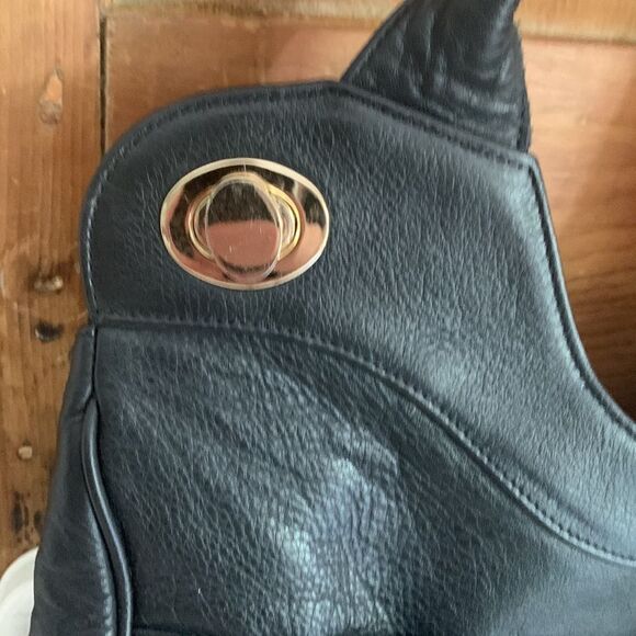 Foley & Corinna black pebbled leather jet setter shoulder bag - Picture 4 of 12